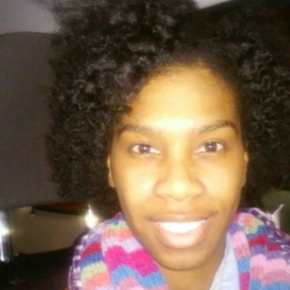 Profile Picture of Chatona Mcdaniel (@chatona3) on Poshmark