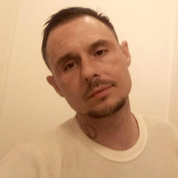 Profile Picture of Jeff Hogue (@hogue_jeff) on Poshmark