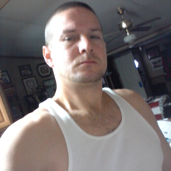 Profile Picture of Daniel Baumgartner (@danielbaumga774) on Poshmark