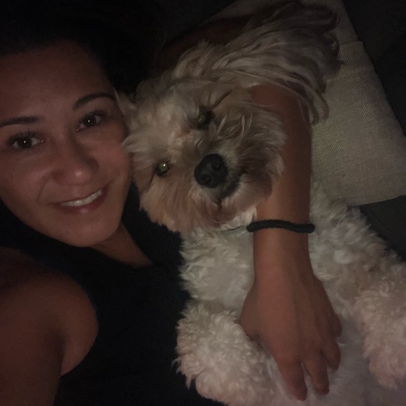 Profile Picture of Juli Schmaling (@jschmals) on Poshmark