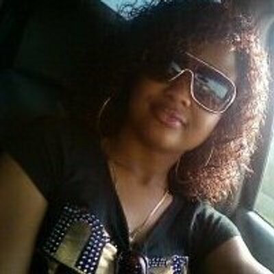 Profile Picture of Lisa Hester (@missredbone69) on Twitter