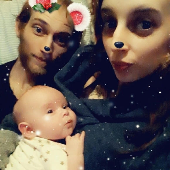 Profile Picture of Julianne Smith (@juliannesmit527) on Poshmark