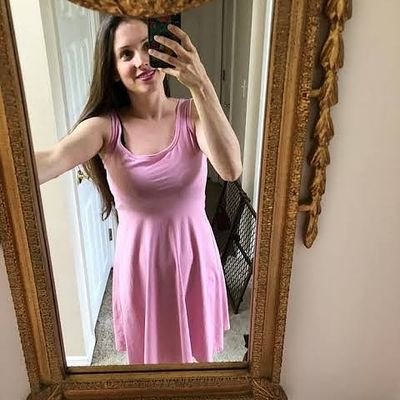 Profile Picture of Cynthia Cave 38 (@38_cave) on Twitter