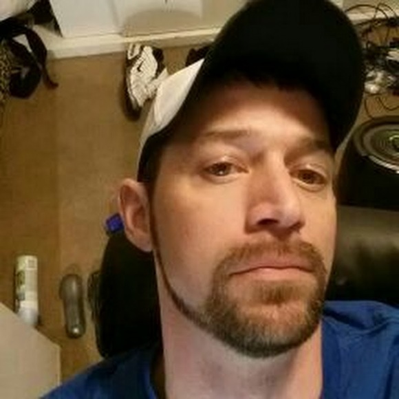 Profile Picture of Keith Guthrie (@keithg7147) on Poshmark