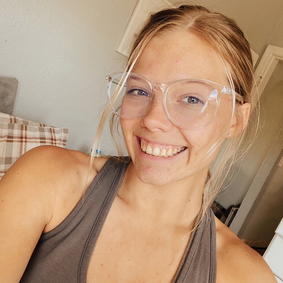 Profile Picture of Payton Keller (@paytonk1) on Poshmark