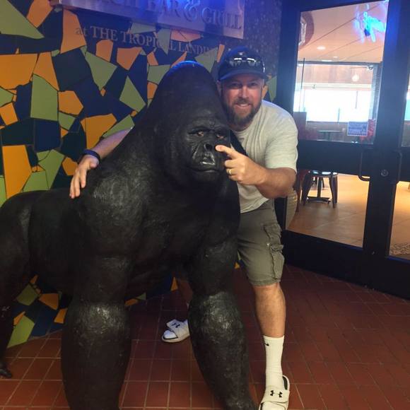 Profile Picture of Carl Walty (@saltywalty) on Poshmark