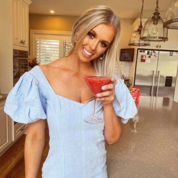 Profile Picture of Bree Dooner (@bree_dooner) on Poshmark