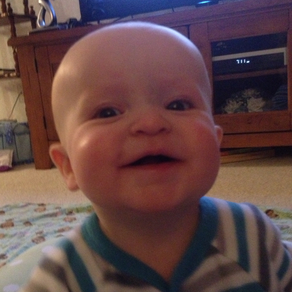 Profile Picture of Kim Iverson (@kivers) on Poshmark