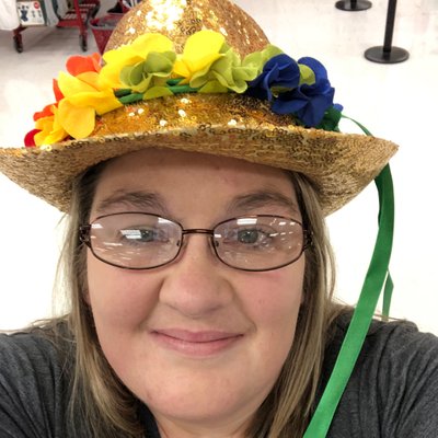 Profile Picture of Amy Friday (@AmyFriday2) on Twitter