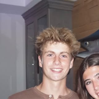 Profile Picture of Ryan Bloomquist (@ryanbloomquist_) on Instagram