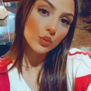 Profile Picture of fernandinha (@fernandafassarella12) on Tiktok