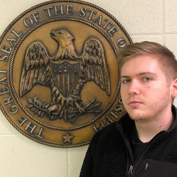 Noah Sansom - Poshmark Profile Picture of Noah Sansom (@nsansom) on Poshmark