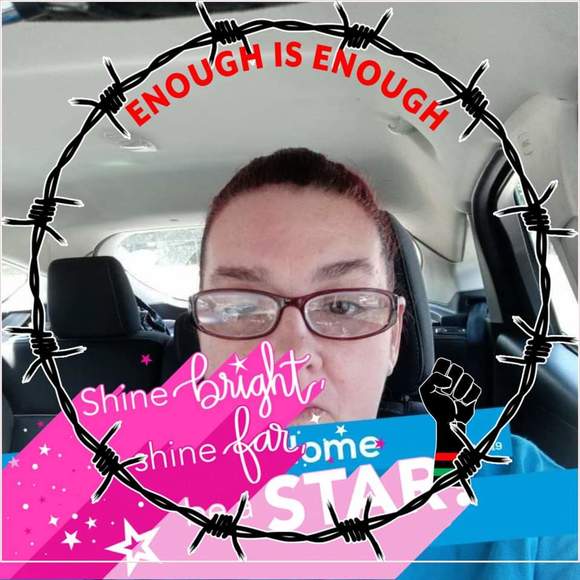 Profile Picture of Joyce Schliep (@jfisher72) on Poshmark