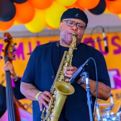 Profile Picture of Charles McNeal (@charlesonsax) on Twitter