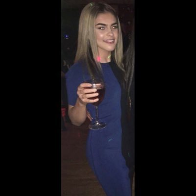 Profile Picture of Mollie Grant (@mollgrant99) on Twitter