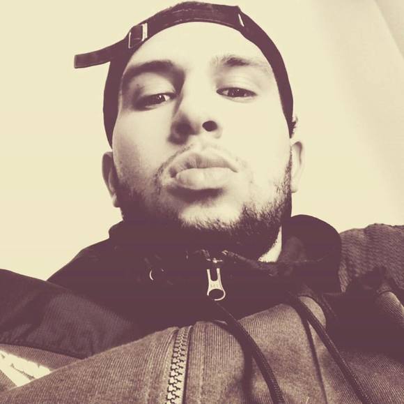 Profile Picture of Trea Mayhue (@mano3) on Poshmark