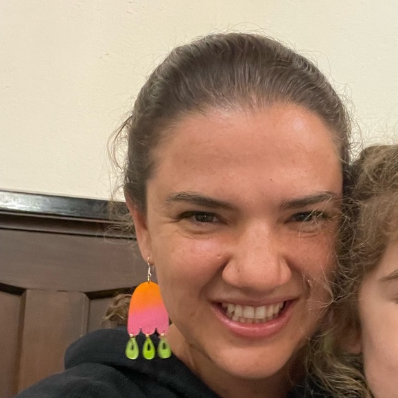 Profile Picture of Tianna Meilinger (@vayabags) on Poshmark