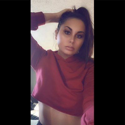 Profile Picture of Leah Bennett (@Leah0032) on Twitter