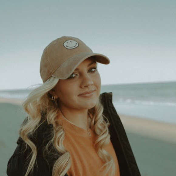 Profile Picture of Jenna Varner (@jennavarner05) on Poshmark