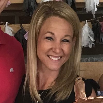 Profile Picture of Jennifer Wade (@Jenniferlyn1979) on Twitter