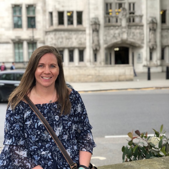 Profile Picture of Rachel Bertels (@bertelsr) on Poshmark