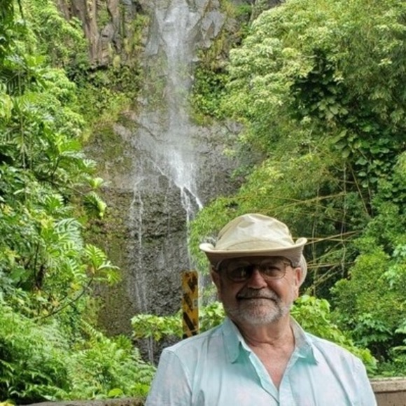 Profile Picture of Michael Praetorius (@mapster) on Poshmark