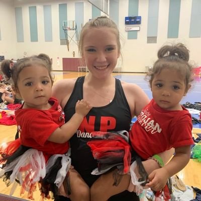 Profile Picture of Ava Everson (@Avaanneverson) on Twitter