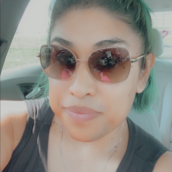 Profile Picture of Jessica Turrietta (@jturrietta) on Poshmark