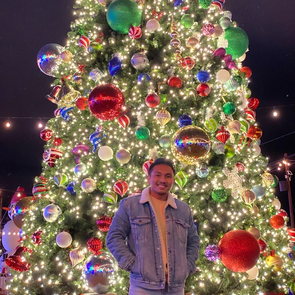 John Abantao jr. - Poshmark Profile Picture of John Abantao jr. (@aegondpt) on Poshmark