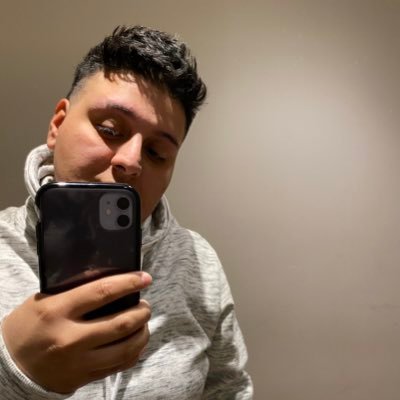 Profile Picture of Bob_e (@barrera_bobbie) on Twitter