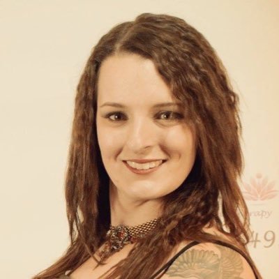 Profile Picture of Cassandra Hayes (@MysticCrow76) on Twitter