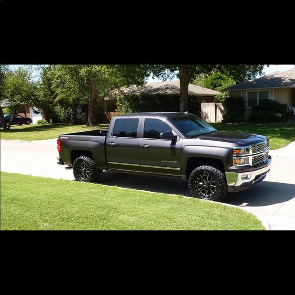 Profile Picture of Paxton Davis (@aassuuhhdude) on Poshmark