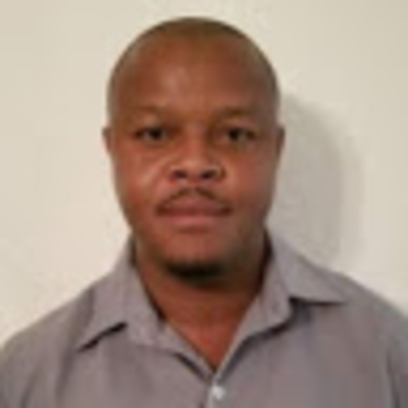 Profile Picture of Fitzroy Powell (@fitzroypowell) on Poshmark