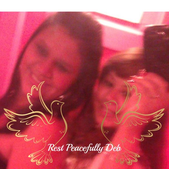 Profile Picture of Alejandra Mancinas (@alelaloca) on Poshmark