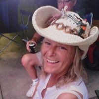 Profile Picture of Jodi Brimner (@bugsnjodi) on Pinterest