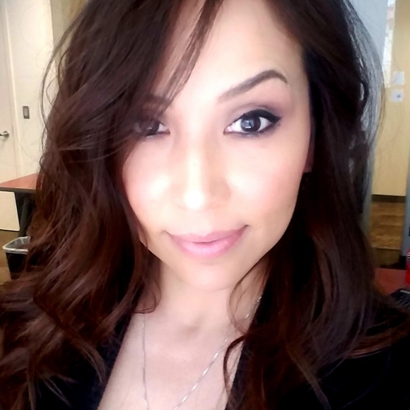 Profile Picture of Susana Barraza (@susana520) on Poshmark