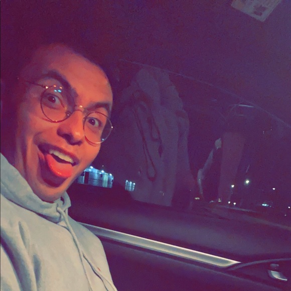Profile Picture of Rudy Silva (@rudysilva) on Poshmark