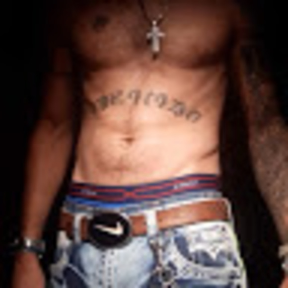 Profile Picture of James Dempsey (@dempseyjames02) on Poshmark