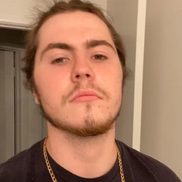 Gage Bargowski - Poshmark Profile Picture of Gage Bargowski (@gageabargo) on Poshmark