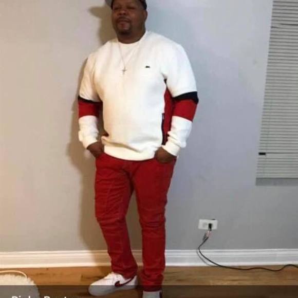 Profile Picture of Mike Fowler (@iamfowler5) on Poshmark