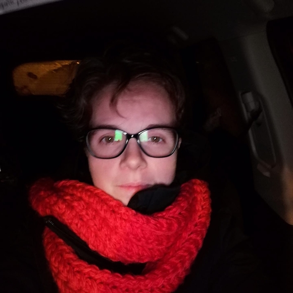 Profile Picture of Caroline Pigeon (@carolinepigeon) on Poshmark