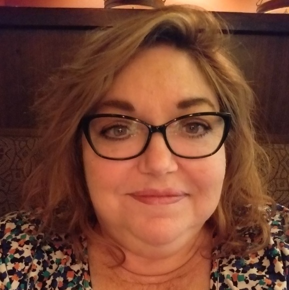 Profile Picture of Josephine Revello (@jrevello15) on Poshmark