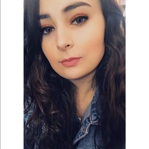 Profile Picture of Mary Sciandra (@marysciandra33) on Poshmark