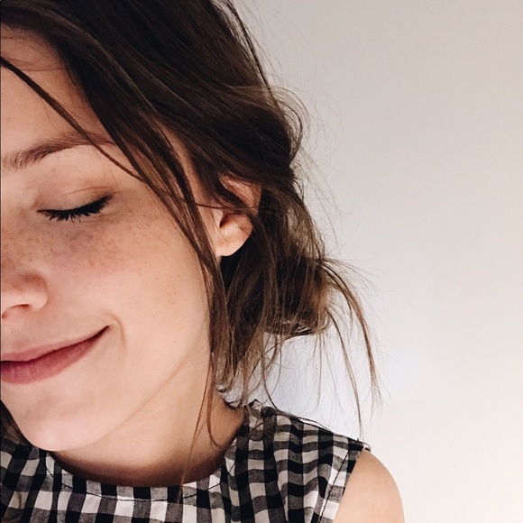 Profile Picture of Kaylee Hoeflicker (@creativekaylee) on Poshmark