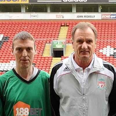 Profile Picture of Dennis Parry (@dennis1p) on Twitter