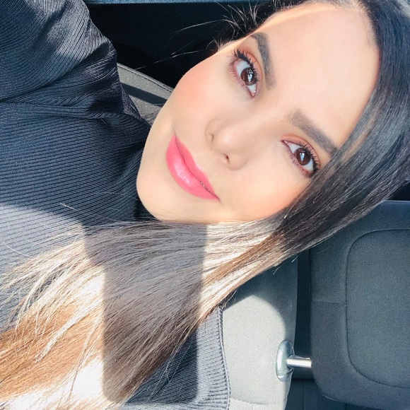 Profile Picture of Kindrick Morteo (@kindrickq) on Poshmark