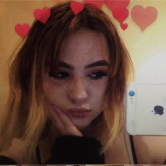 Profile Picture of Suni Kelley (@tsuneokelley) on Poshmark