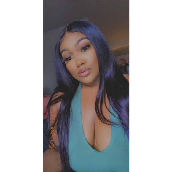 Profile Picture of Chloe Fields (@blackardashian) on Poshmark