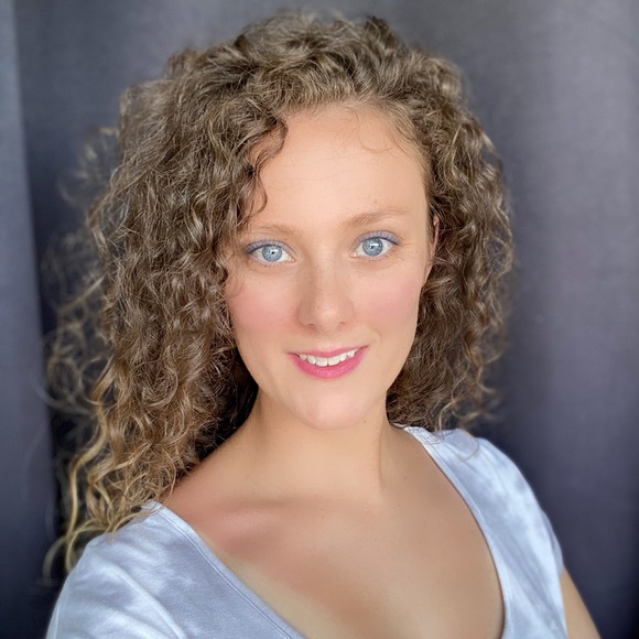 Profile Picture of Logan Robertson (@lrobertson20) on Poshmark