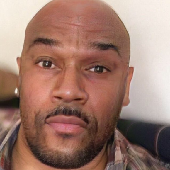 Profile Picture of Frederick James (@fj09261965) on Poshmark